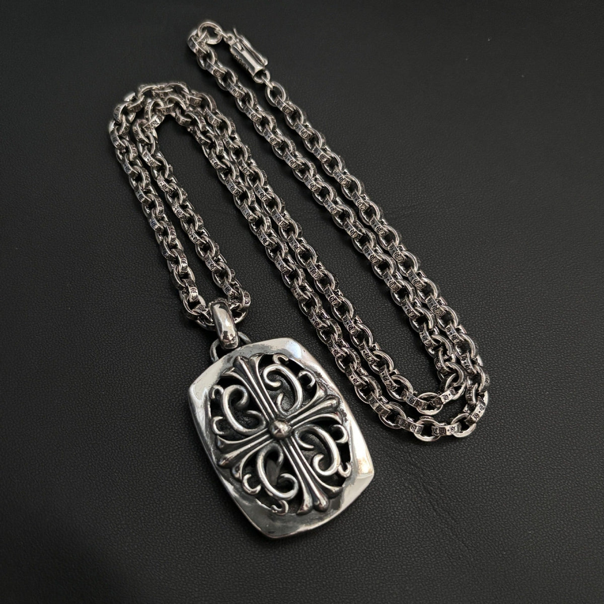 Chrome Hearts Crusader flower square pendant