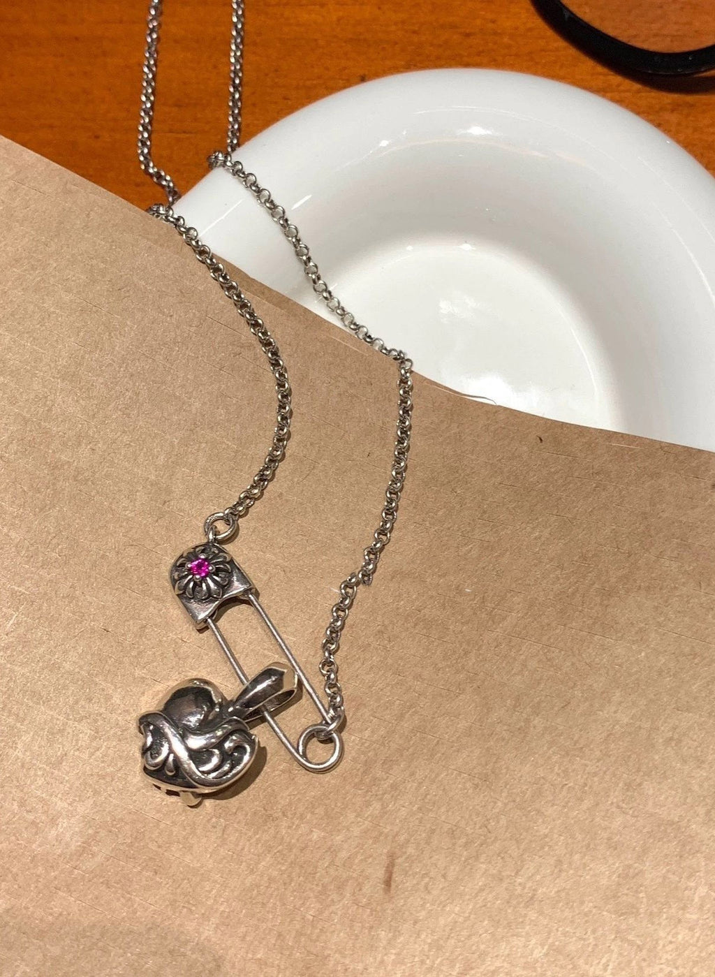 Chrome Hearts vine cute pink diamond brooch heart necklace