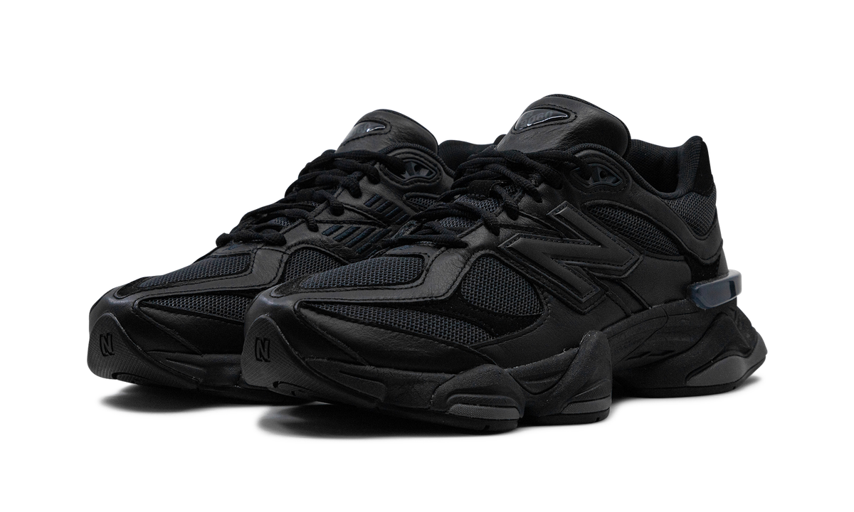9060 "BLACK" U9060NRI